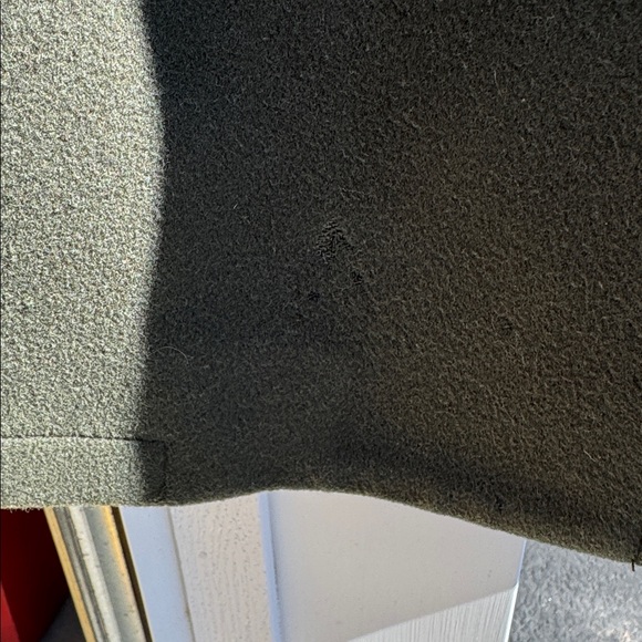 LL Ben Peacoat - Picture 2 of 9